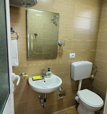 Apartament Teuta Permet Exterior photo